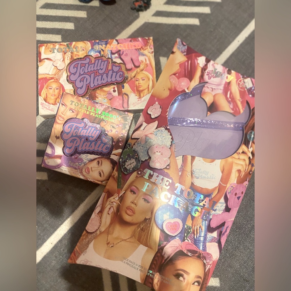 New in box BH Cosmetics x Iggy Azeala Collab.